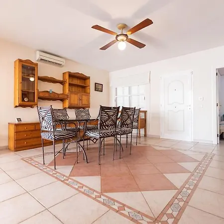 3 Bedroom In El Duque Βίλα *