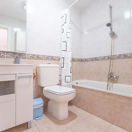Βίλα 3 Bedroom In El Duque *