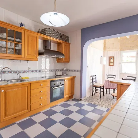 3 Bedroom In El Duque