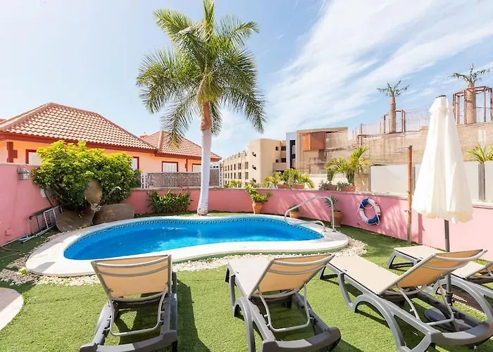 3 Bedroom In El Duque ヴィラ *