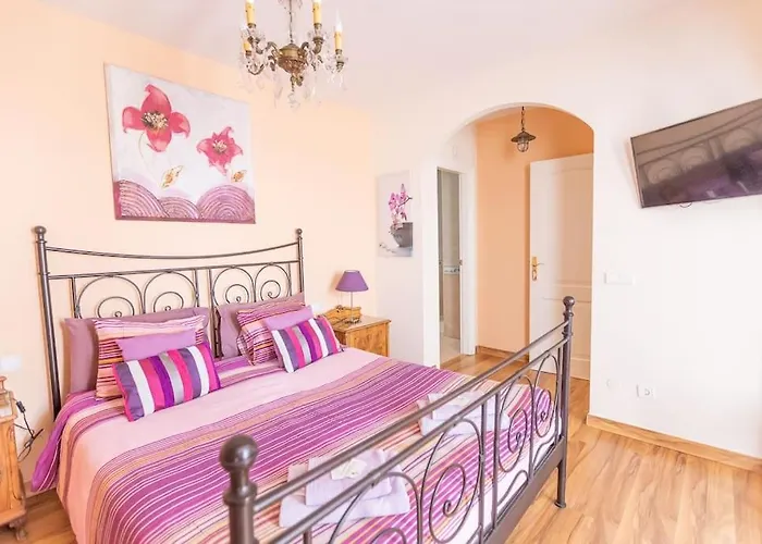 3 Bedroom In El Duque アデヘ